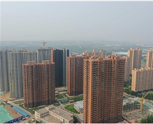 太原市天朗美域住宅小區(qū)京普太陽能陽臺壁掛太陽能熱水項目